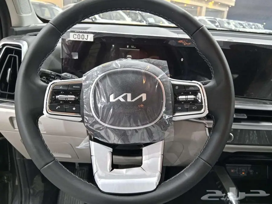 كيا سورنتو GL هايبرد 2025 العائليه 4