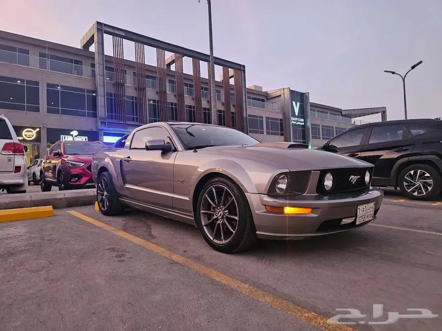 موستنج 2009 4.6L v8 8