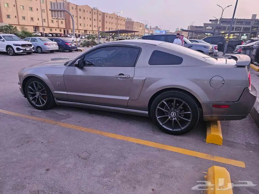 موستنج 2009 4.6L v8 5