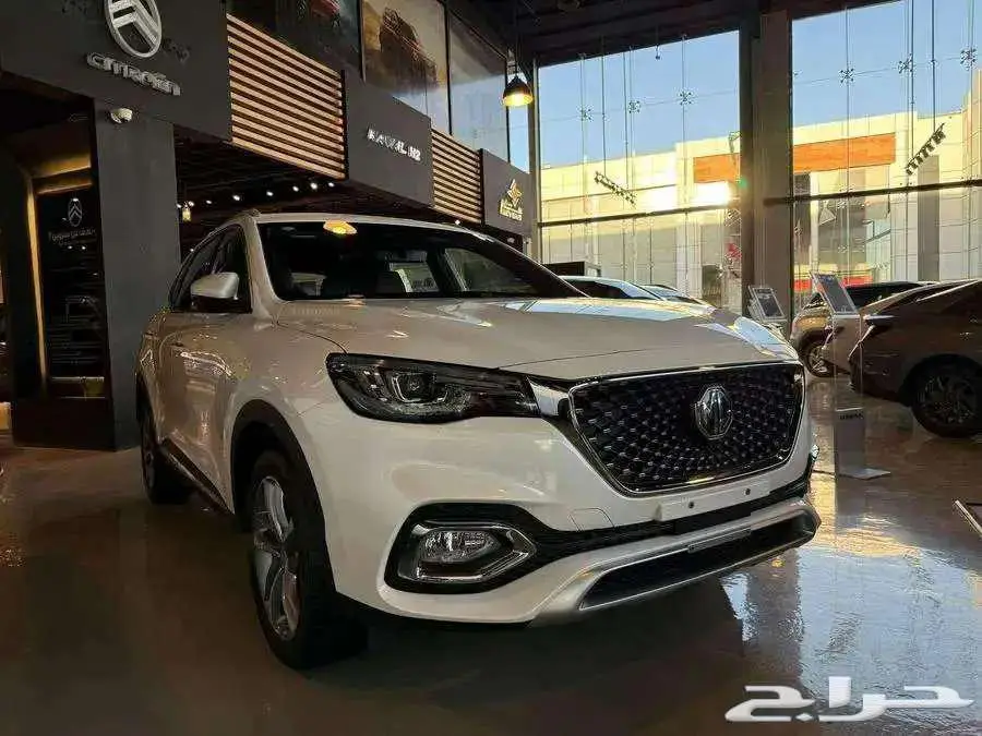 ام جي HS 2023 لاكجري 11