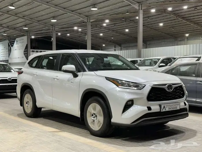 تويوتا هايلاندر LEستاندر 2025 5