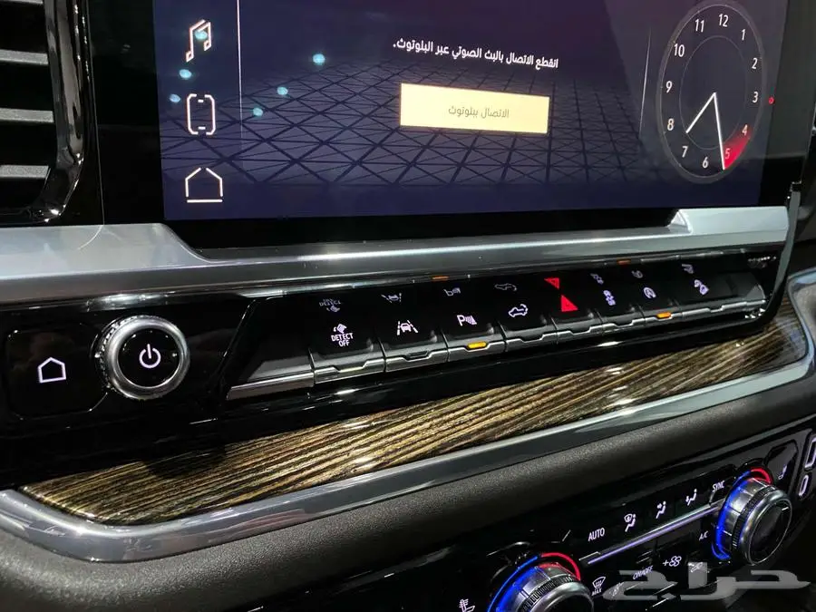 جمس سييرا 2024 اسود اليفيشن نص فل غماره بنزين ماشيه 11000كم 15