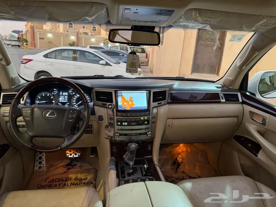 لكزس LX 570 2015 2