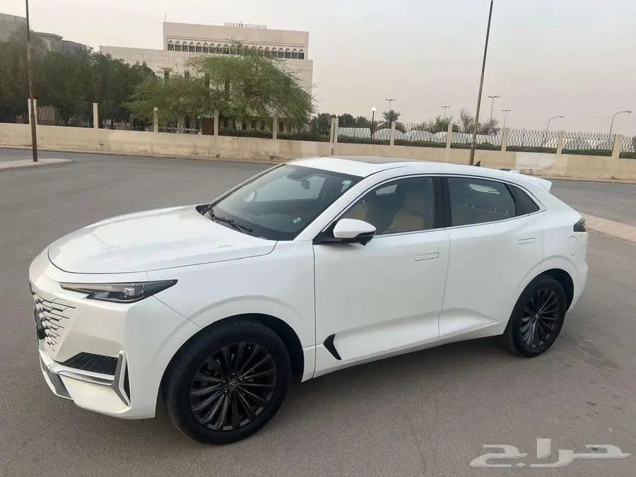 شانجان UNI-K فل كامل 2023 نظيف جدا 15
