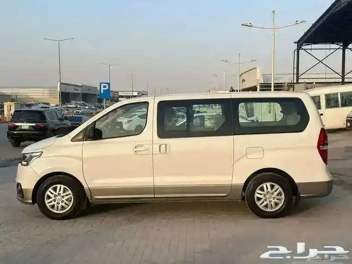 هونداي H1 ابيض 2020 4