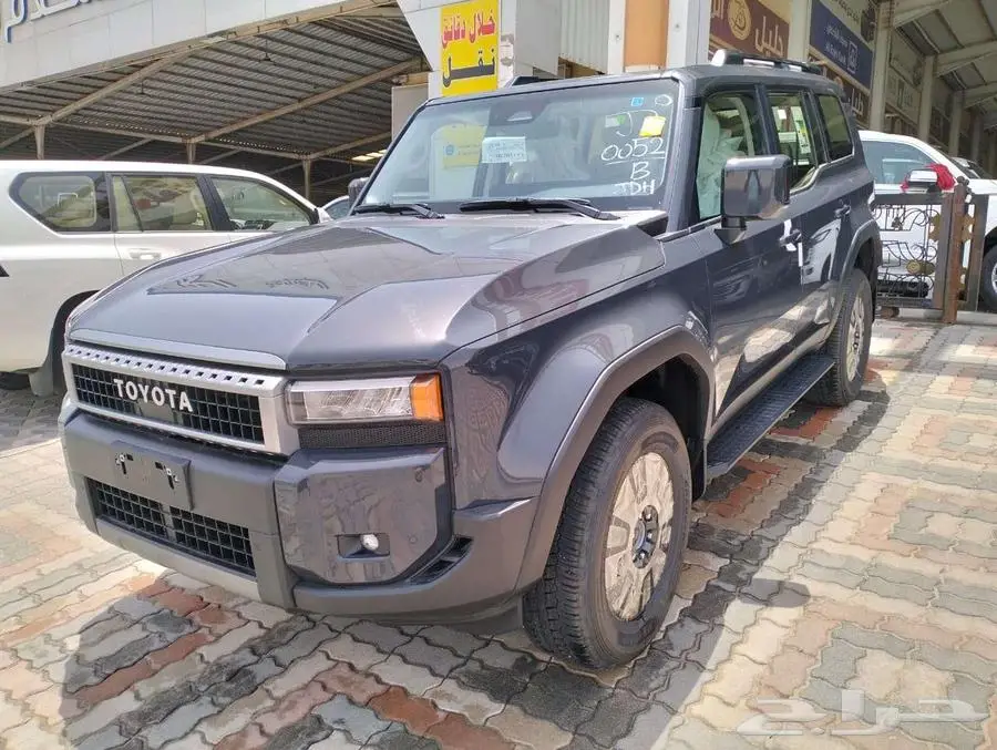 تويوتا برادو TXL3 بنزين موديل 2025 اصفار 2