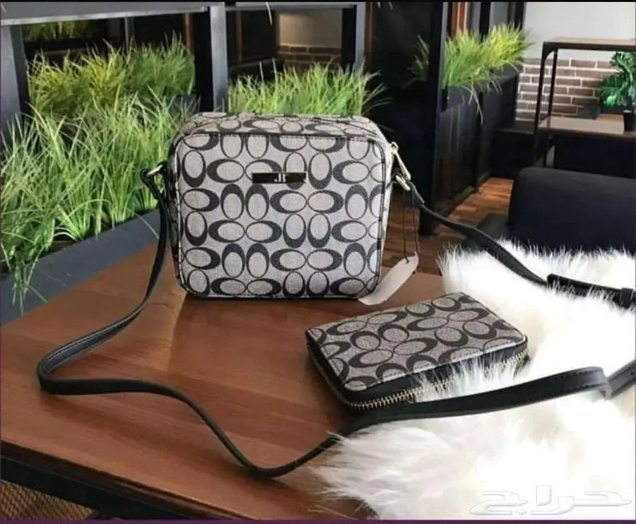 شنط نسائيه متجر Raz 0