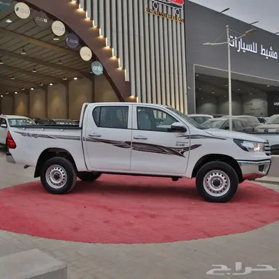 تويوتا هايلوكس قير عادى دبل 2025 15