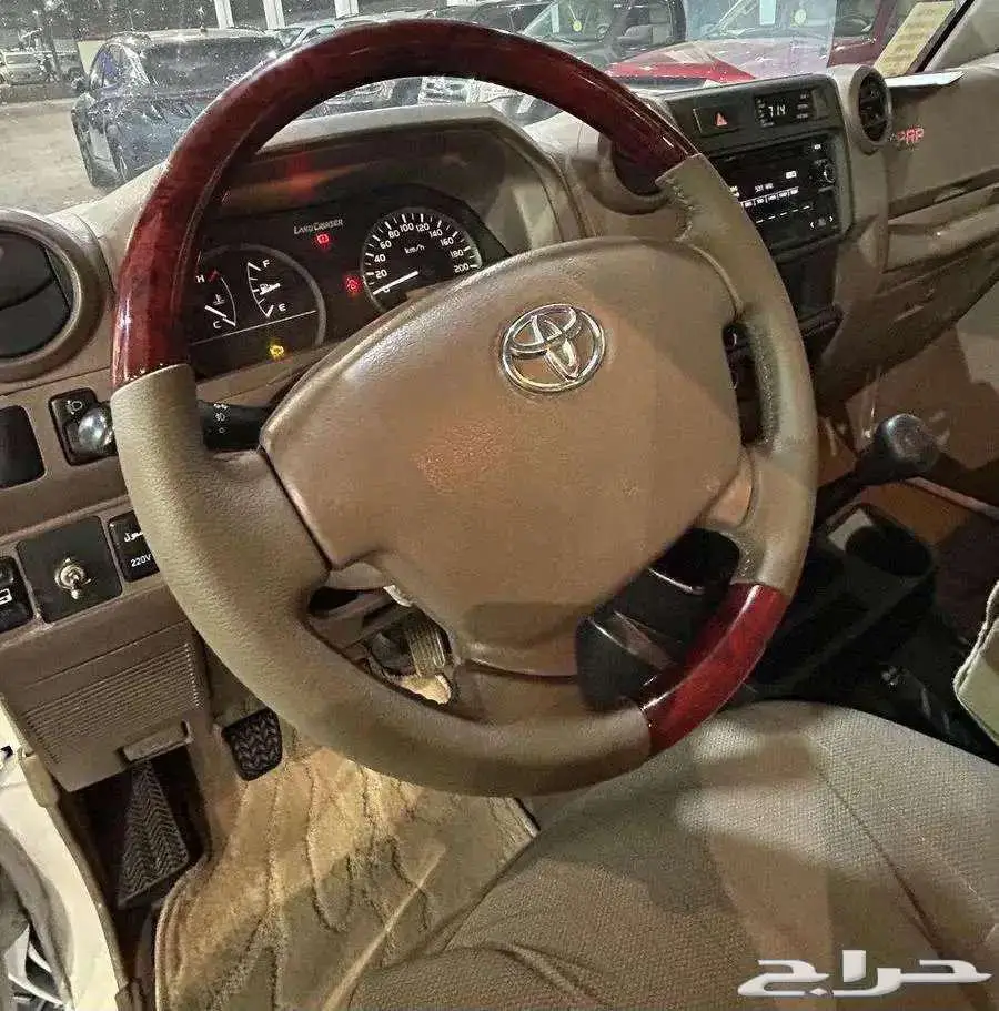 للبيع جيب مصندق 2010 سعودي V6 ( عداد قليل ) 21