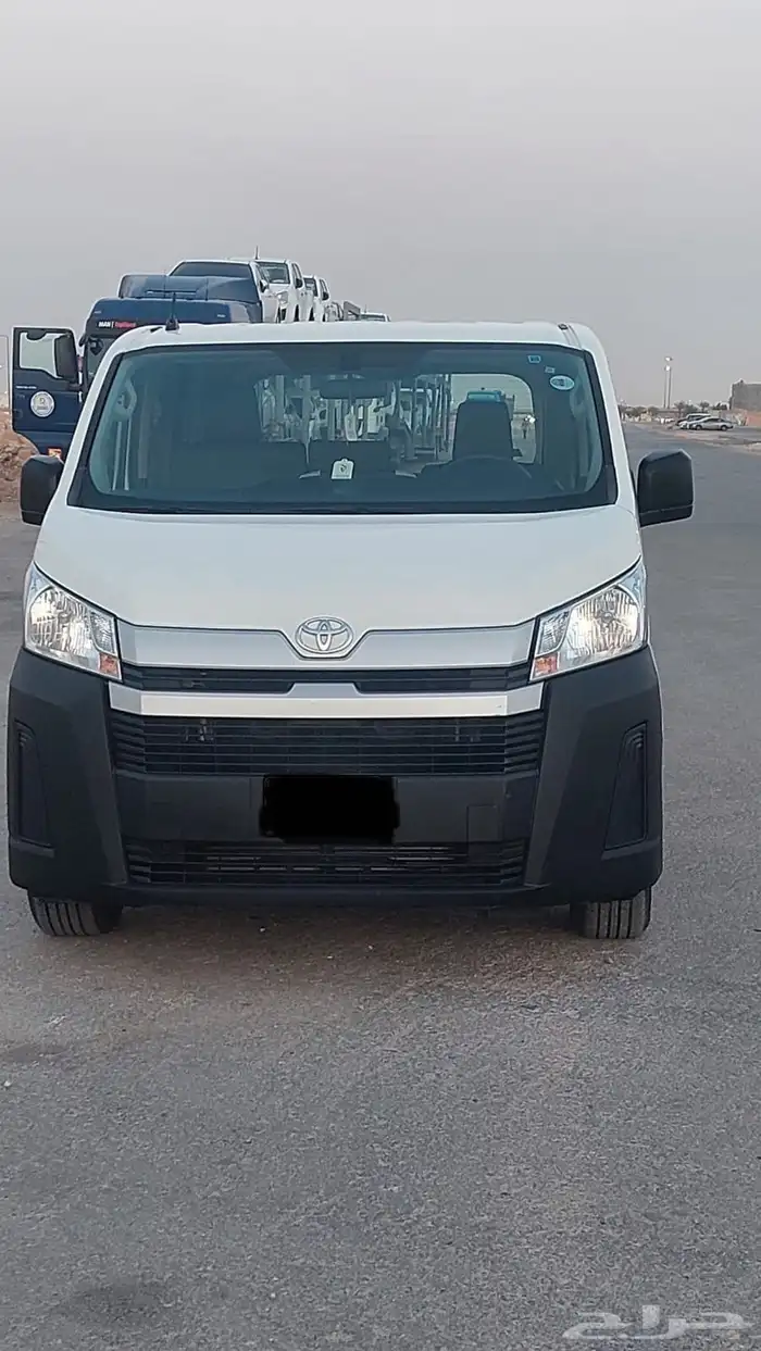 تويوتا باص هايس بضاعه 2023 ديزل 1
