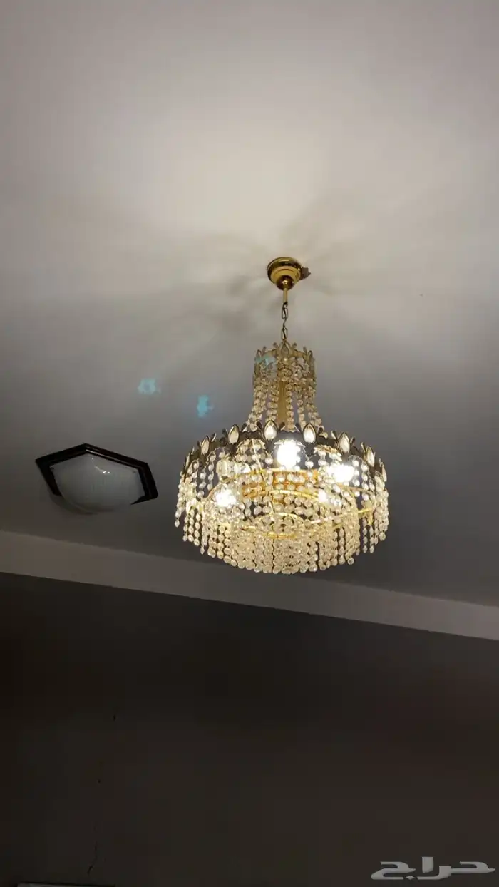 ثريات نظيفه وديكور لمبات 0