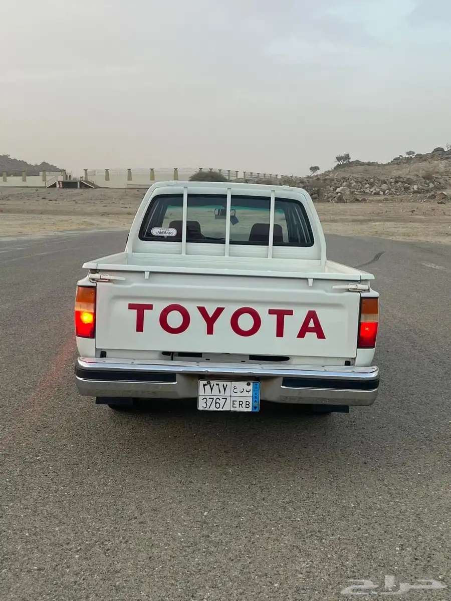 هايلوكس 93 5