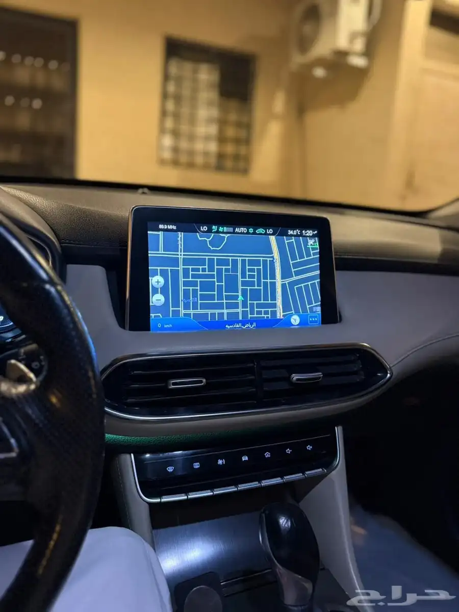ام جي اتش اس 10