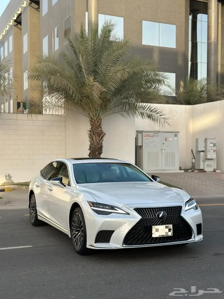 لكزس LS350 2024 شبه جديدة 0