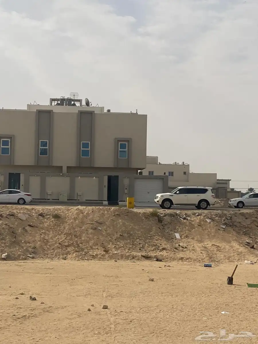 للبيع فيلا دبلكسيه في مدينة الهفوف حي الحمراء الأول 2