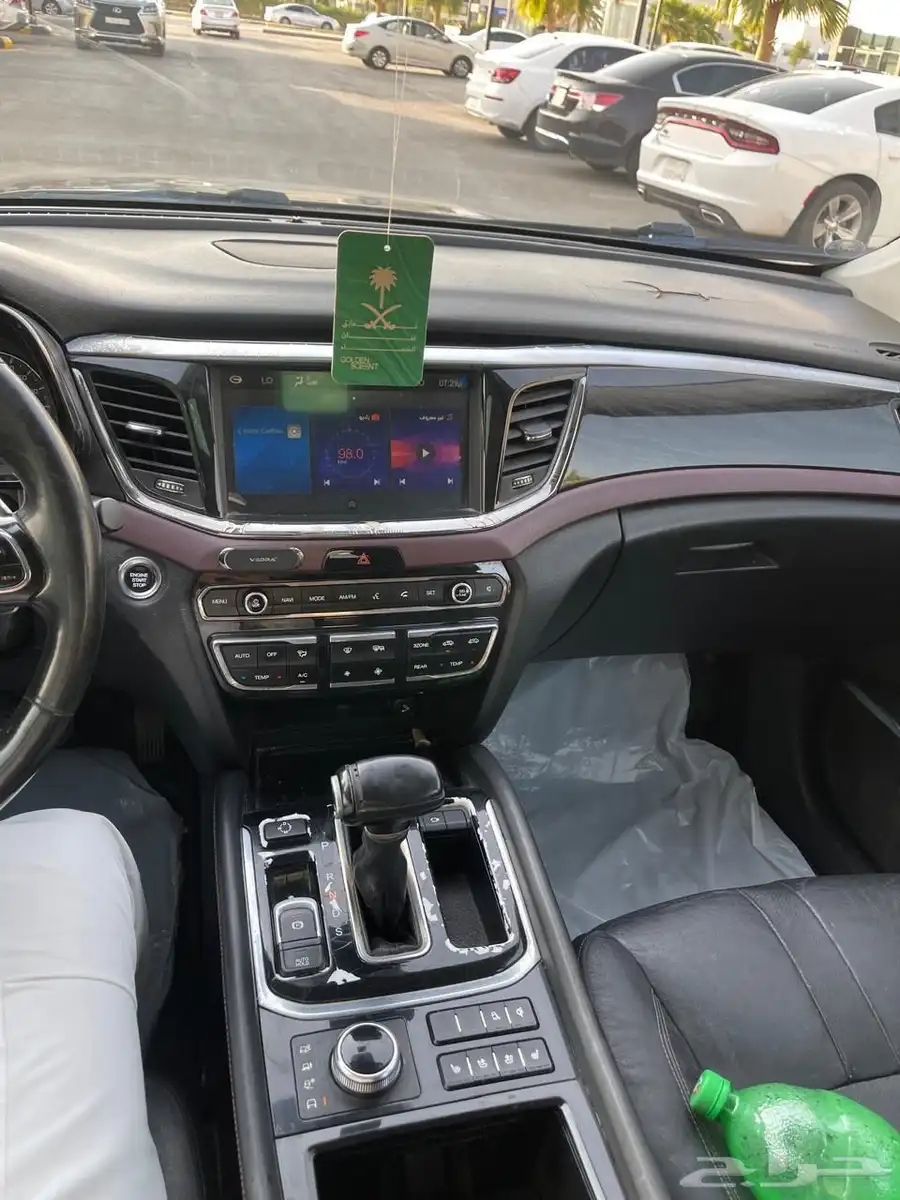 للبيع سيارة من شركة جاك  فئة السيارة GS8 11