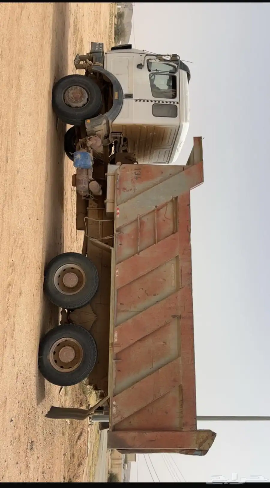 للبيع قلابي مرسيدس ال بي 1