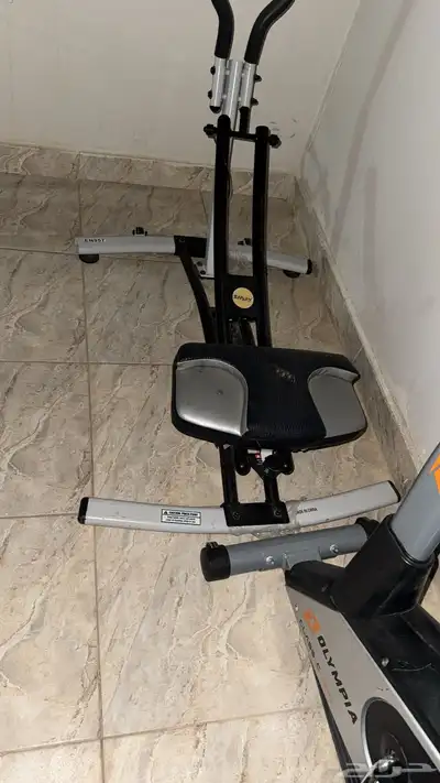 7864 4