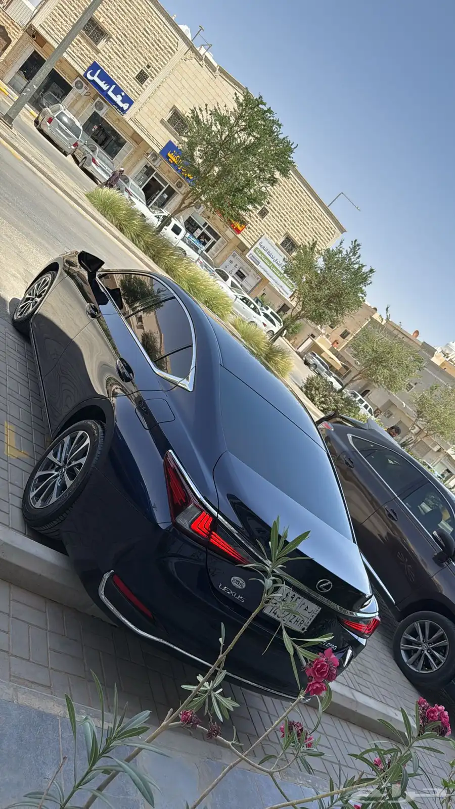 لكزس es 250 2024 بدل بارنوبه فوق 2021 5