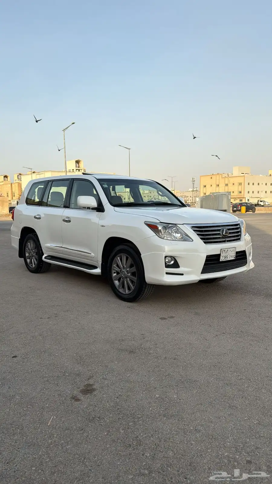 لكزس -2010-LX570-فلDD 2