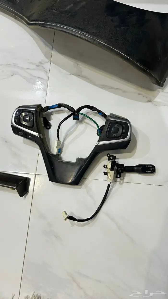 ازرار طارة كامري2017 0