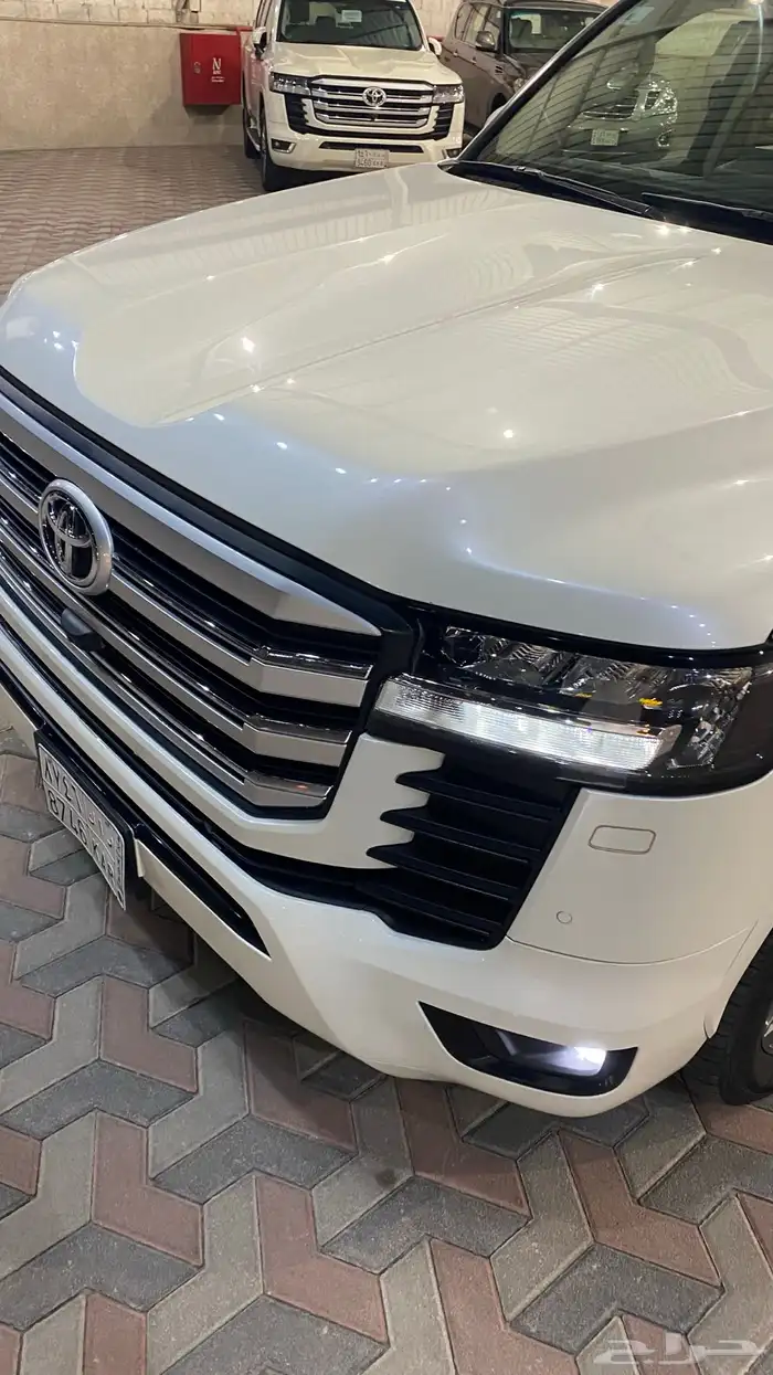 لاندكروزر 2022 L3 بنزين 6