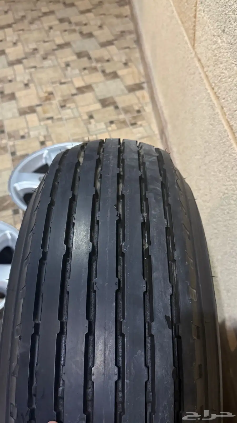 جنوط لاندكروزر 98 اصليه 0