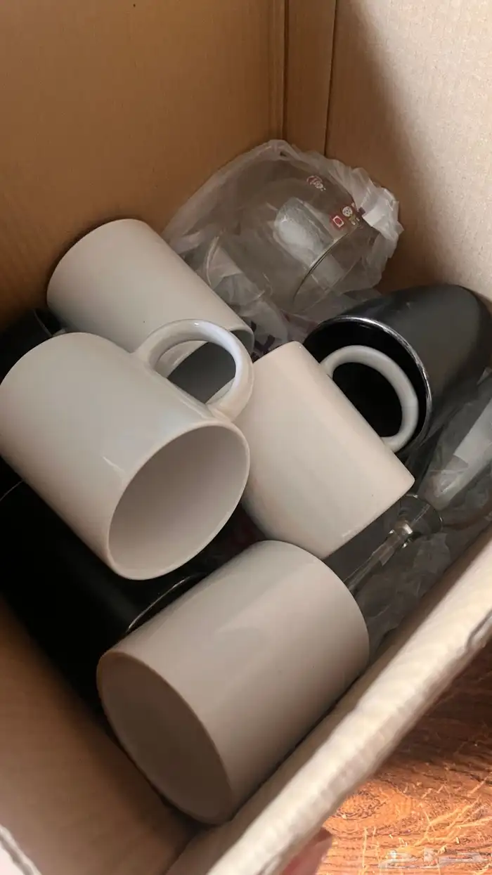 مواعين كثيره 70 ريال 9