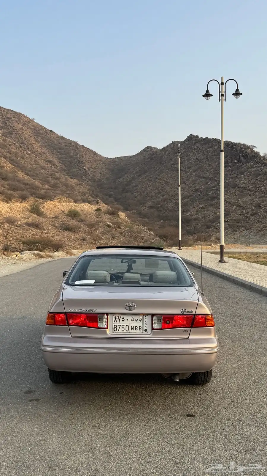 كامري 2001 قراندي فئة (GLX) 2