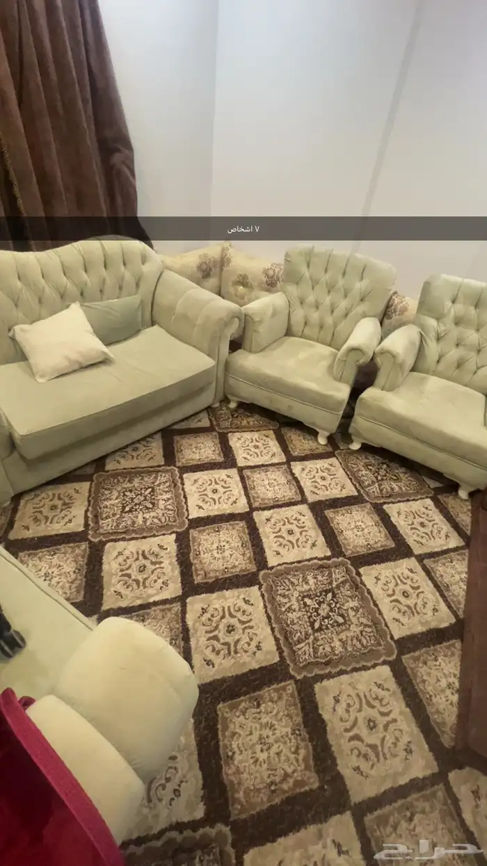 كنب بحاله جيده للبيع 0