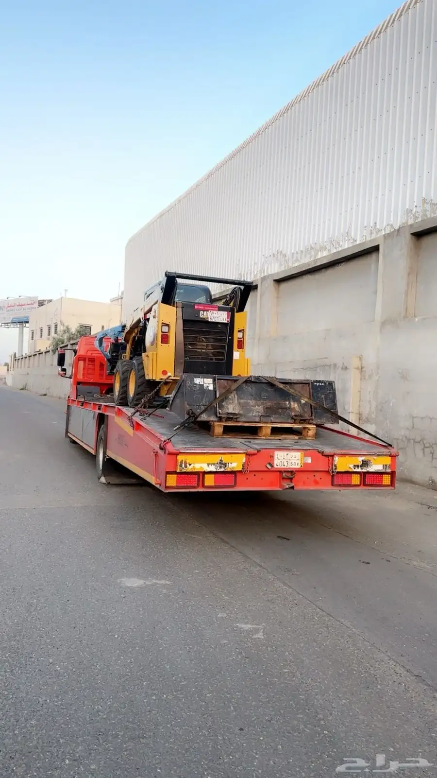 سطحه لنقل سيارات صغيره والكبيره والمعداته ثقيله لاي اتجاه 6