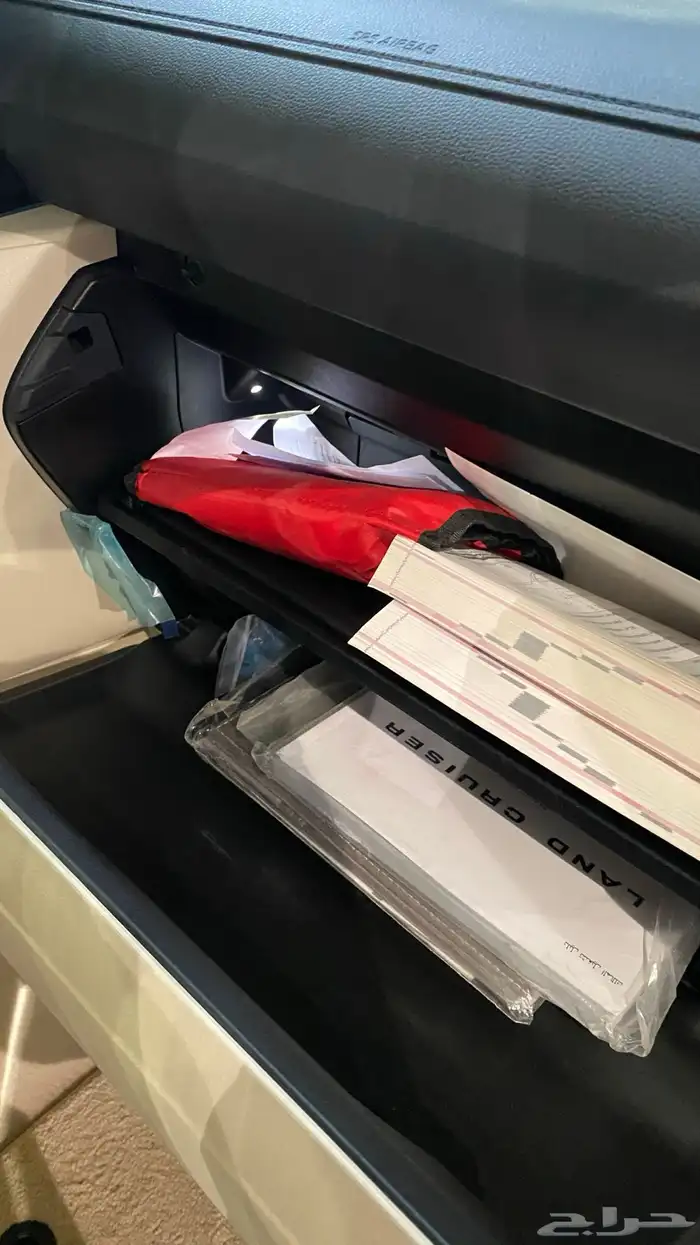 لاندكروزر 2022 L3 بنزين 23