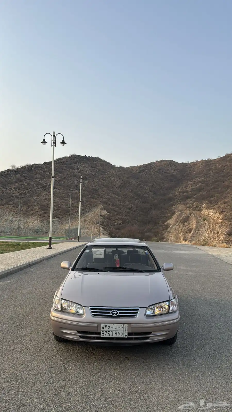كامري 2001 قراندي فئة (GLX) 16