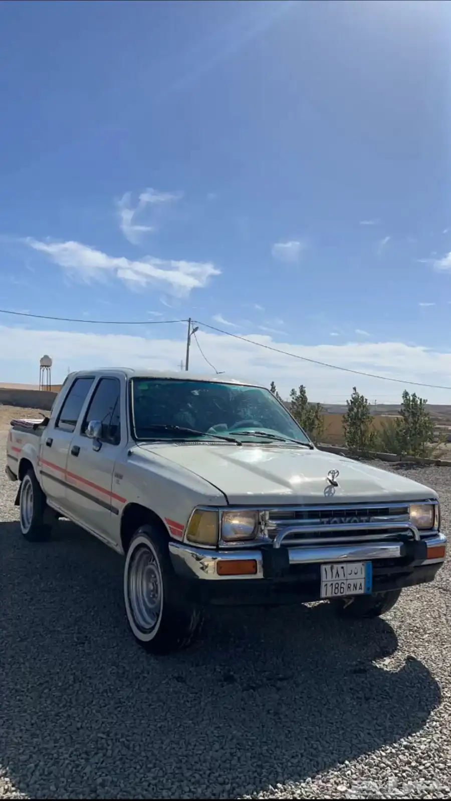 هايلكس 89 عليها خط 93 4