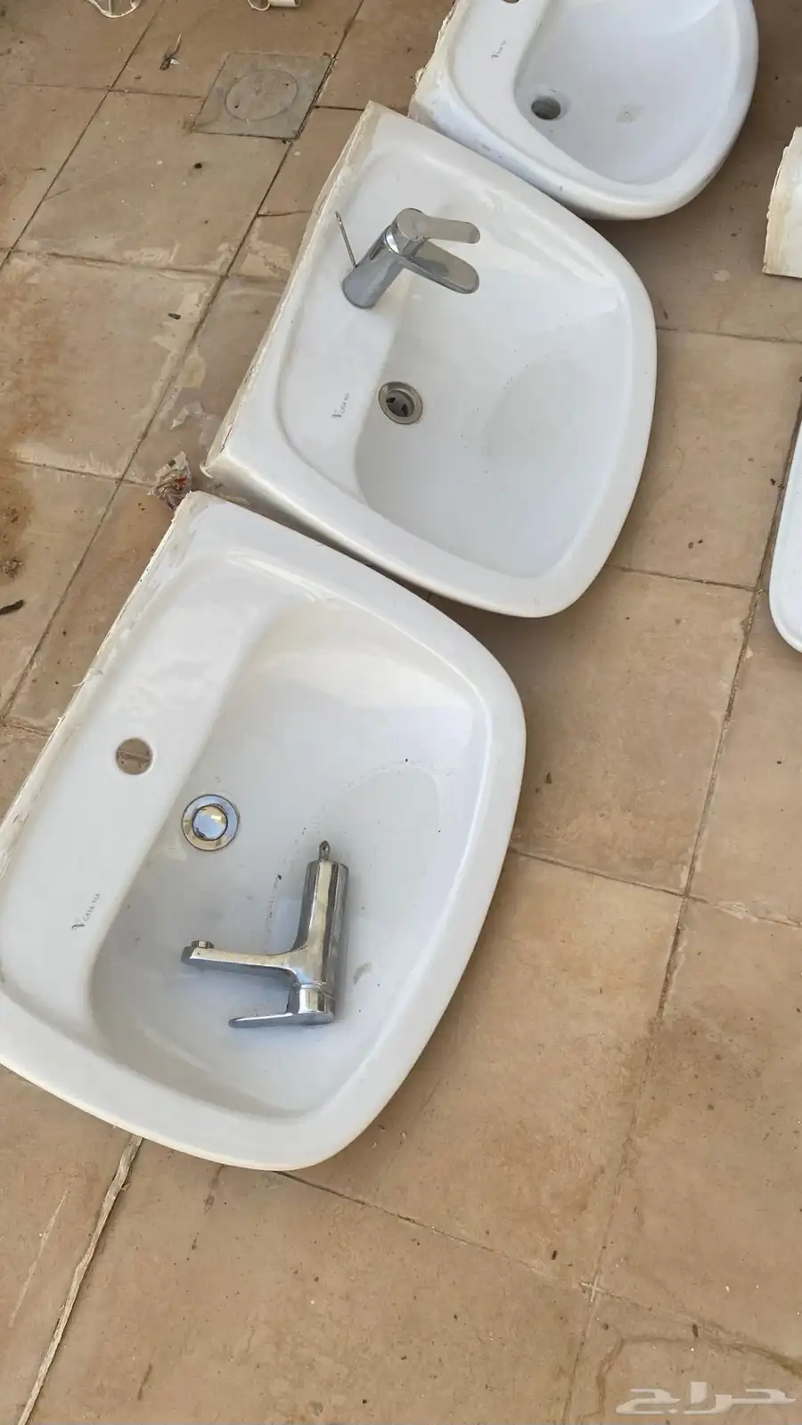 3 مغاسل للبيع نظيفة جدا  مافي اي عيوب  على اسووم 0