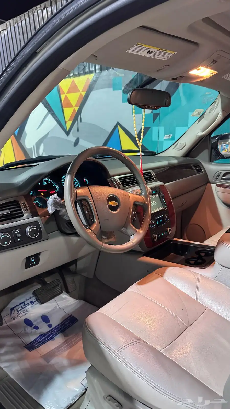 افلانش 2011 LTZ خلفيه اسكاليد 12