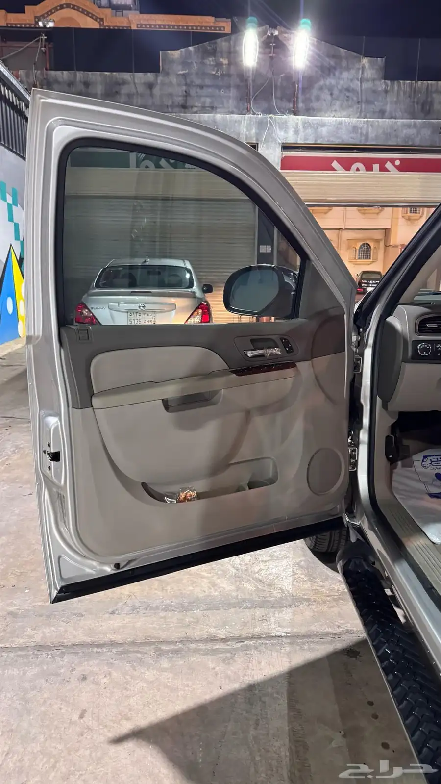 افلانش 2011 LTZ خلفيه اسكاليد 13