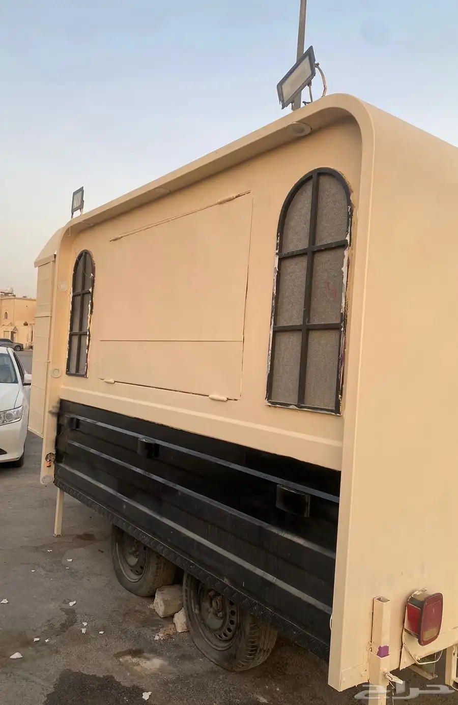 للبيع أو للايجار فود ترك 0