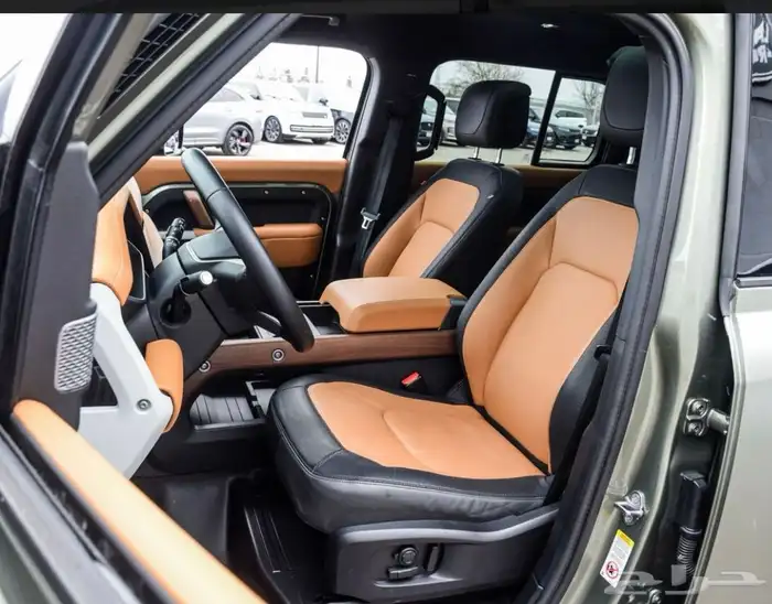 ديفندر موديل 2024 X بلون Satin Green وداخلية باللون تان 6