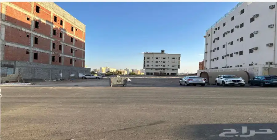للبيع ارض 1200م مناسبة لاقامة برج سكني بالمدينة المنورة 0