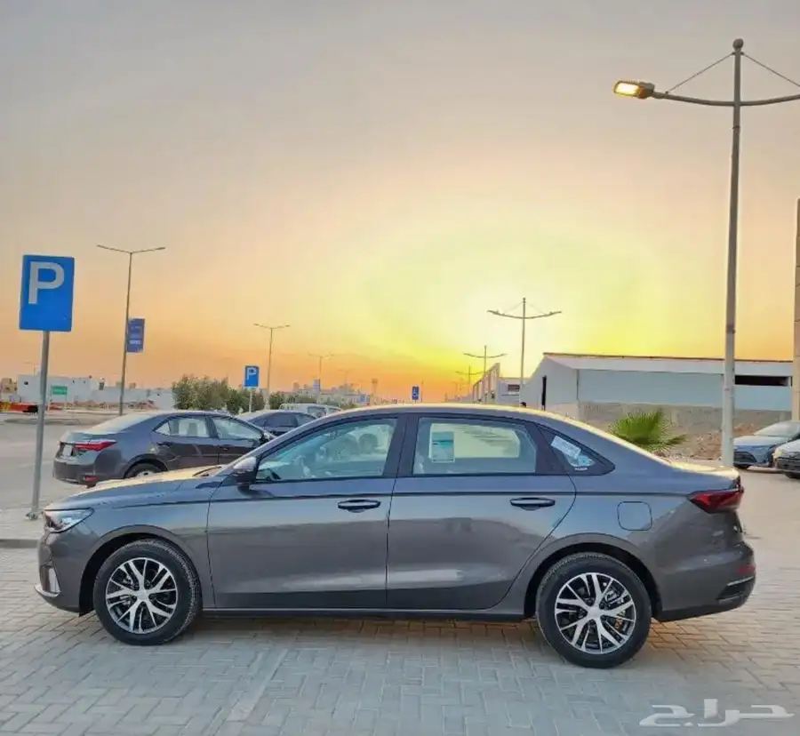 جيلي امجراند 2025 اقساط برواتب تبدأ من 3600 2