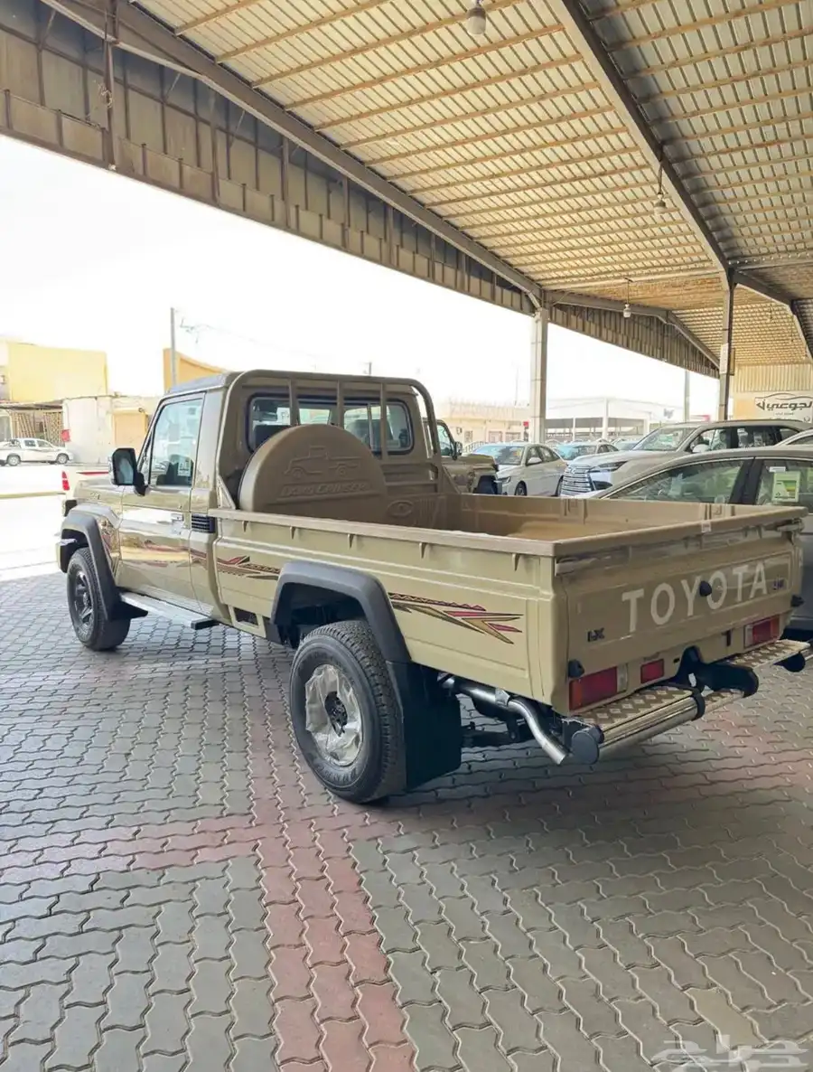 شاص رفرف 2025 ديزل اصفار سعودي بدون ونش قير عادي 1