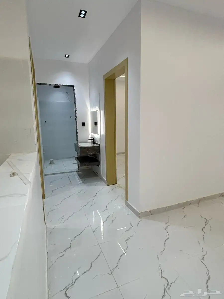 للايجار بحي السعاده 2