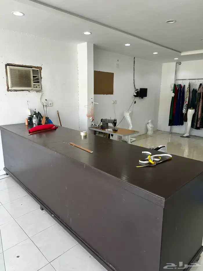 مشغل خياطه للتقبيل بجميع ملحقاته في مدركه 2