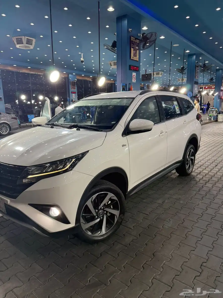 للبيع تويوتا راش 2023 فل كامل فئة S 4