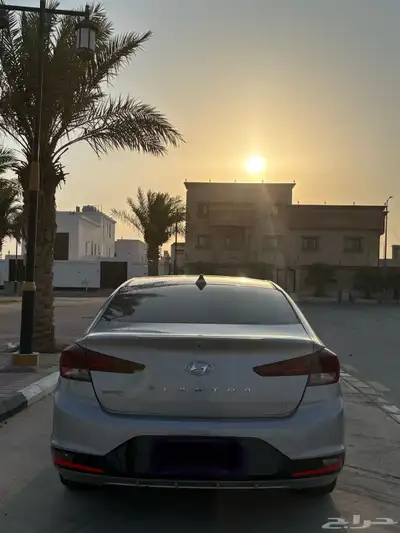 هيونداي إلنترا 2000 سي سي 1