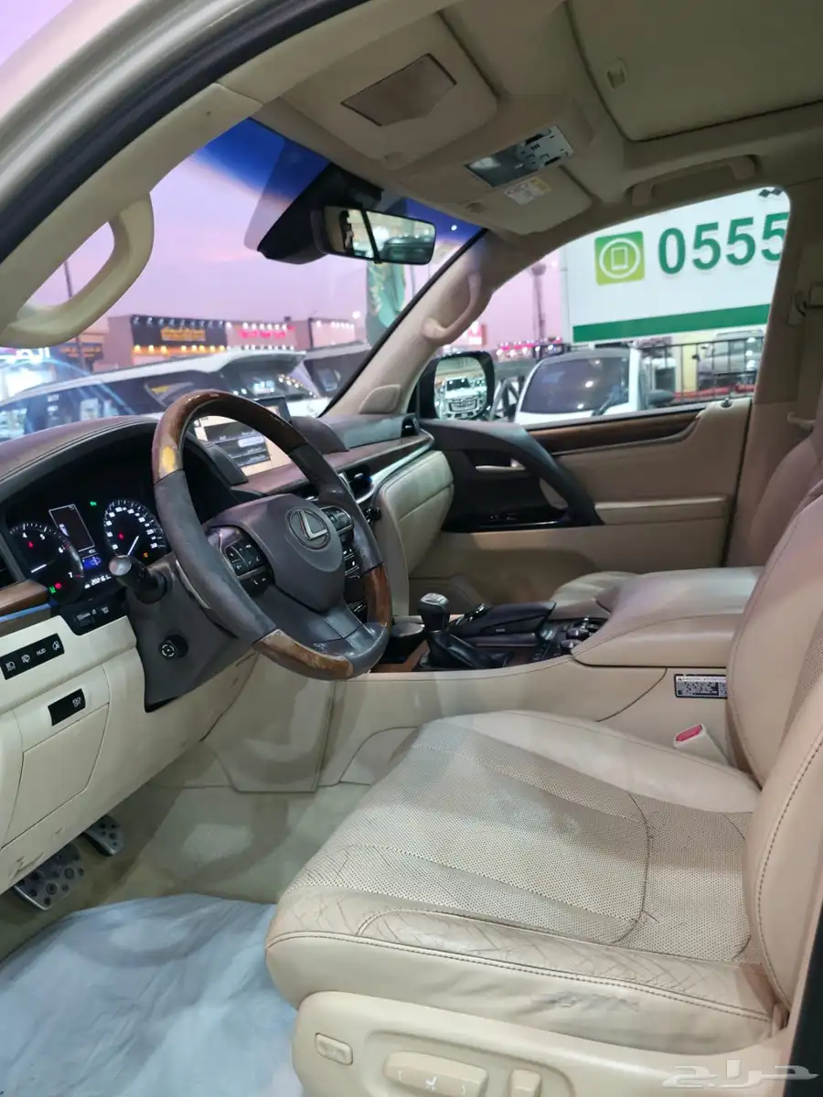 لكزس - 2016 - LX570 - معدل 2021 - فل كامل 10