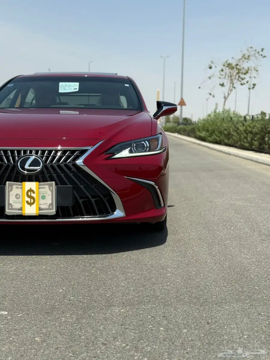 لكزس es 250 aa شبه جديد 8