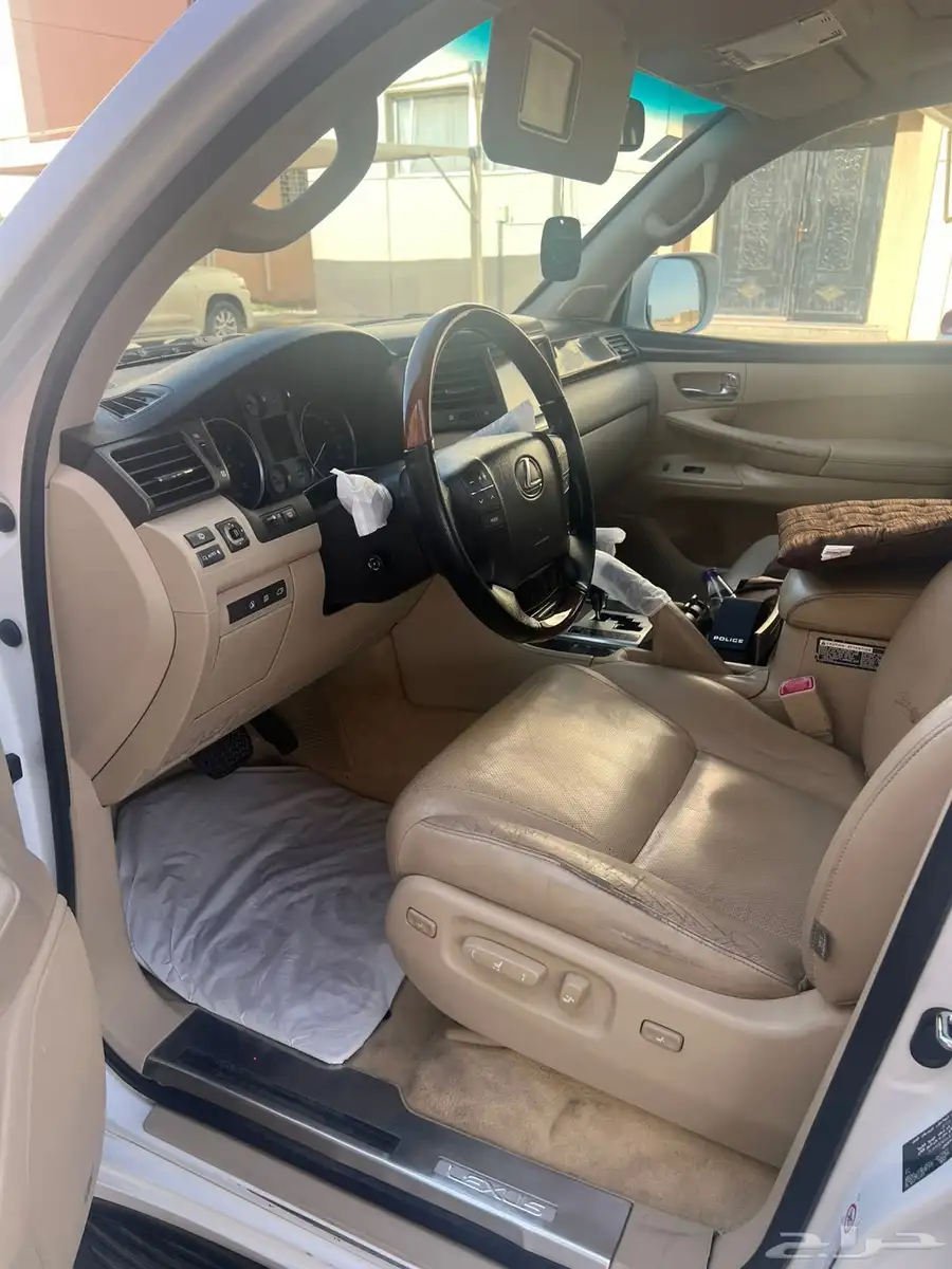 لكزز 2010 ممشى 300 فل كامل بريمي شرط من الصدام الى الصدام 9