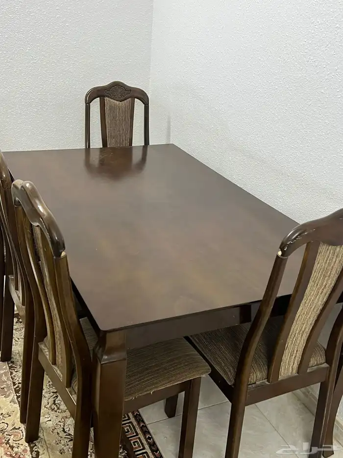 طاولة طعام خشب ماليزي 0